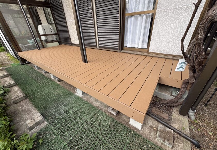 宝塚市でウッドデッキの工事